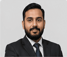 Portrait of Chief Managing Director